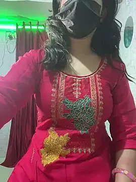 Red_Queen_11 from StripChat