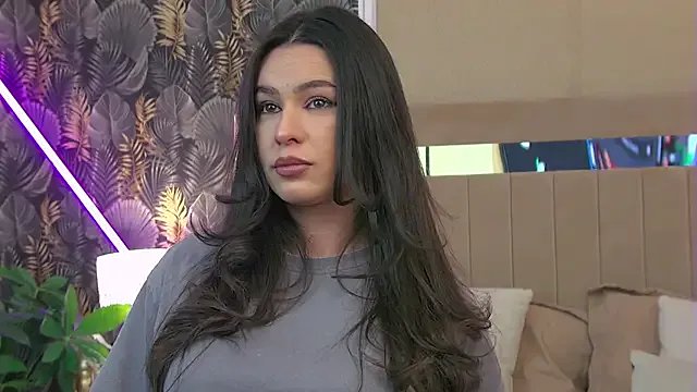 reyabaines from StripChat