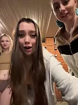 Naked Room RollingGirls 