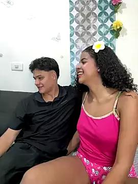 Rose-andres from StripChat is Freechat