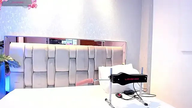 RoseTaylor__ from StripChat