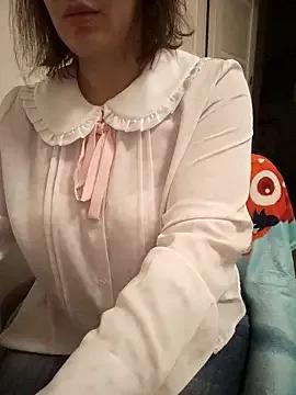 ROXOLANAA_SEXY from StripChat