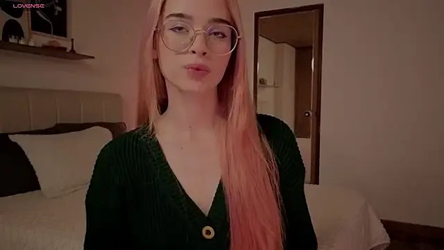  Roxxy_mora chat room