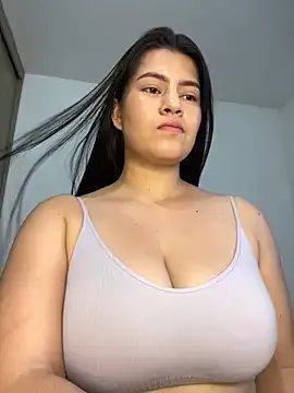Saanvi21 from StripChat