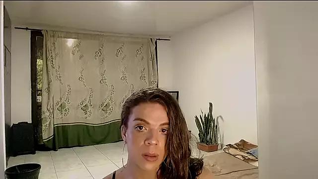 saara_johnson496 from StripChat