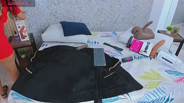 sabrina_shark_ from StripChat