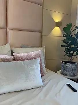 SaharaRush_ from StripChat