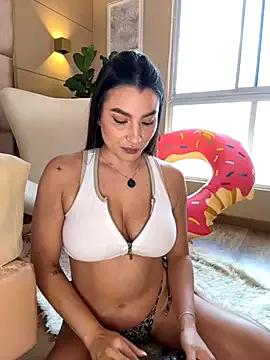 SaharaRush_ from StripChat