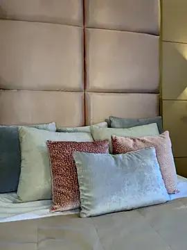 SaharaRush_ from StripChat