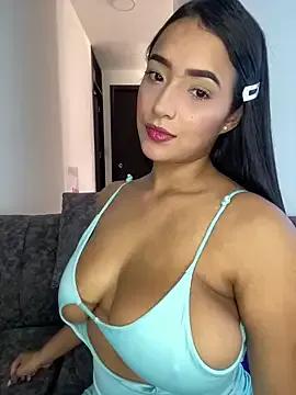 SaharQamar from StripChat
