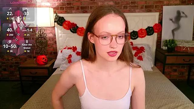 SallyPinkman from StripChat