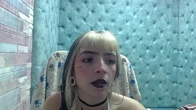 Samantha_Smiith from StripChat