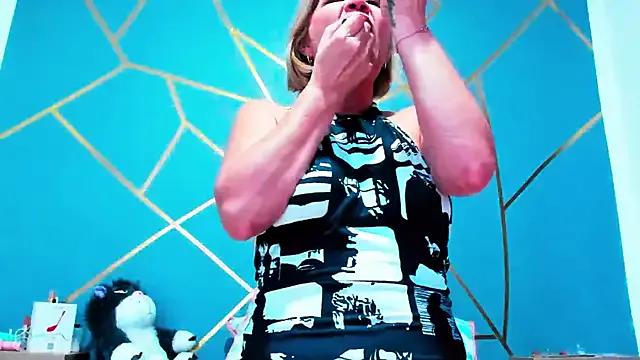 SamanthaaJoness from StripChat