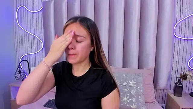 SamanthaPeachss from StripChat