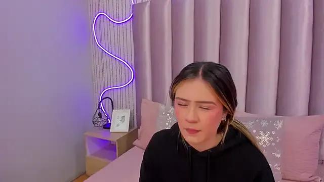 SamanthaPeachss from StripChat