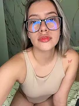 Sara_calderon from StripChat