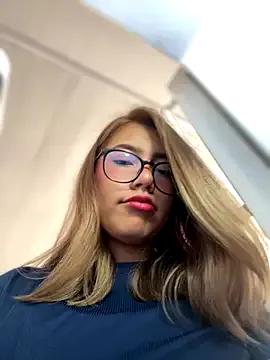 Sara_calderon from StripChat