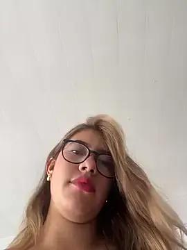 Sara_calderon from StripChat