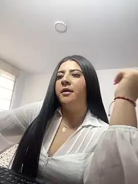 saraaa__ from StripChat
