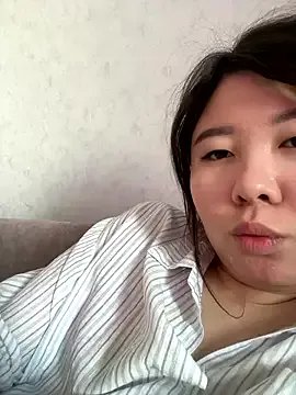 Sarah2127 from StripChat