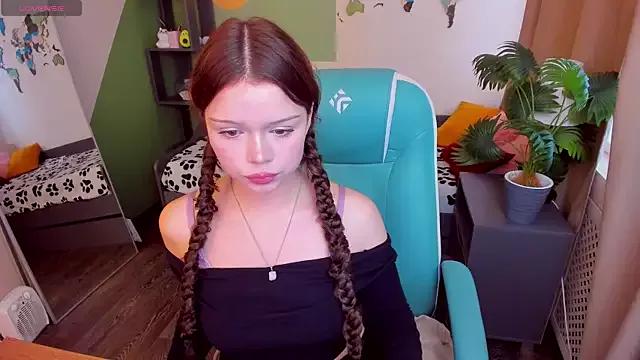 Sarah_babyyy from StripChat