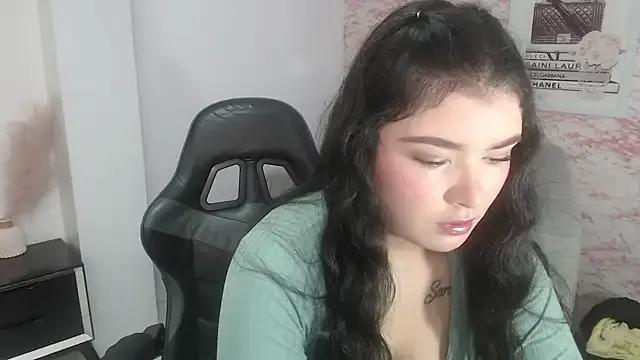 Sarah_rouse_t_ from StripChat