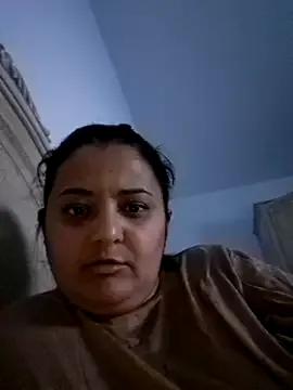 Sarahhh1987 from StripChat