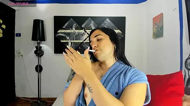 SARAMISHA from StripChat