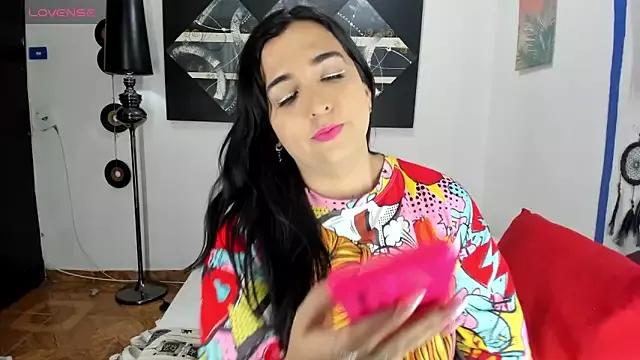 SARAMISHA from StripChat
