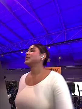 SaraParisi from StripChat