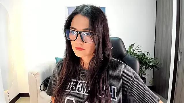SaraParker_ from StripChat