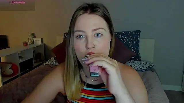 Sassy_Talkin_ from StripChat