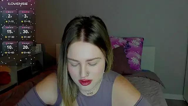 Sassy_Talkin_ from StripChat