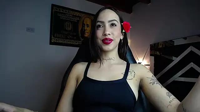 Naked Room scarlett_buttock 