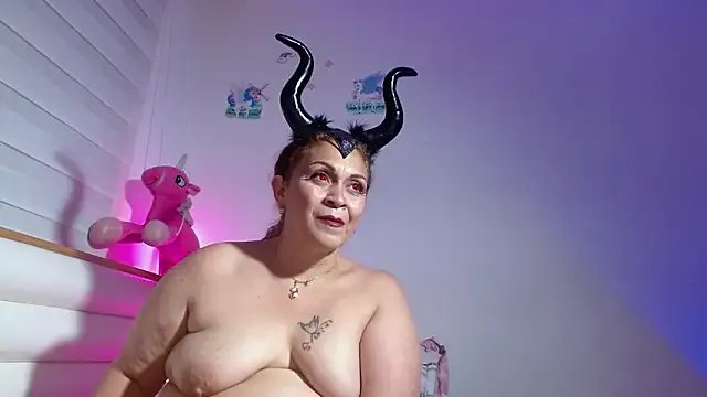 scarlettbooty from StripChat