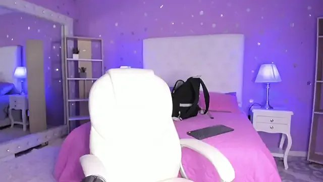 scarlette_15_ from StripChat