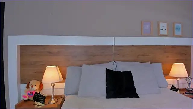 ScarlettWallace from StripChat