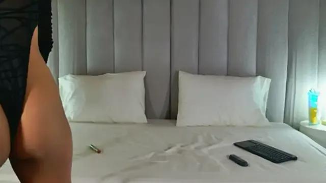 Selene_Brownie from StripChat