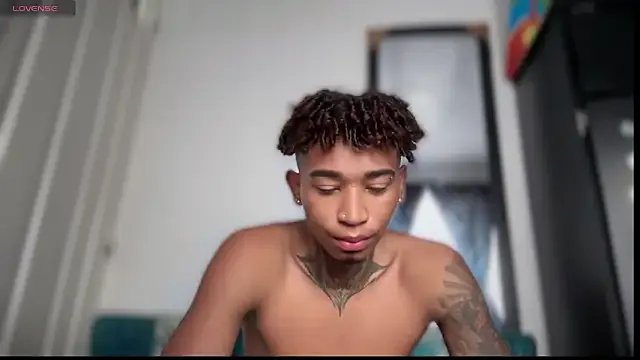 sexy_blacks_ from StripChat