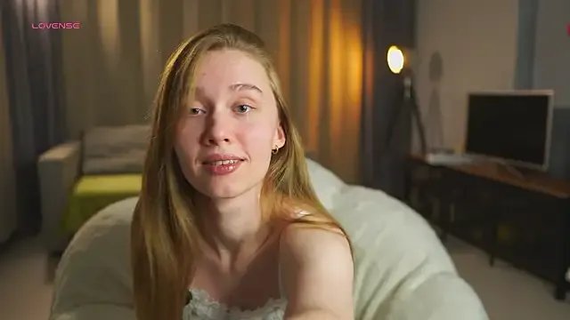  SharaNewbern chat room