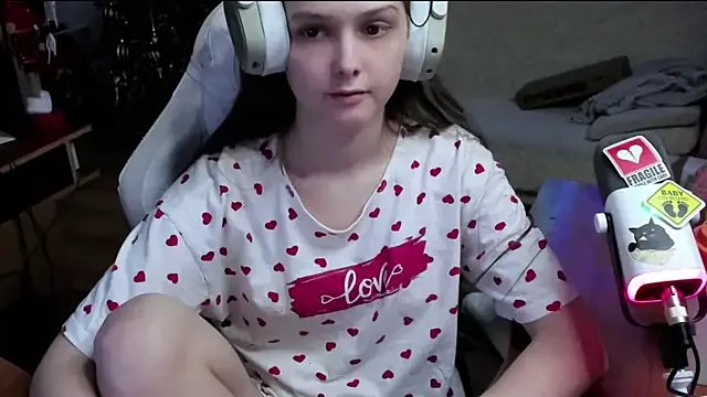 SharybbFace from StripChat