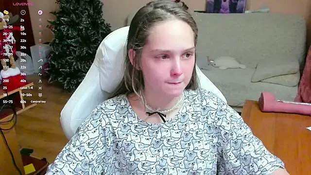 SharybbFace from StripChat