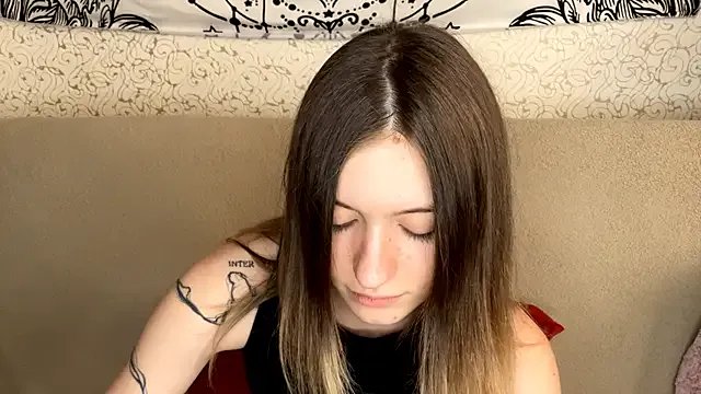 Shining_Robi from StripChat