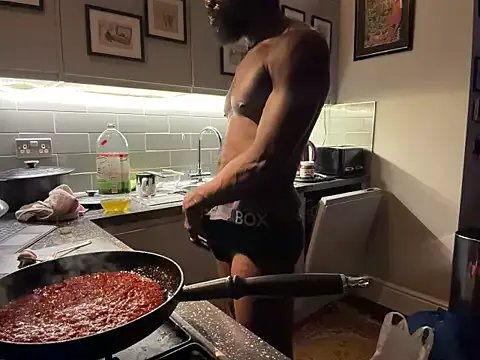 SirDaddylicious from StripChat