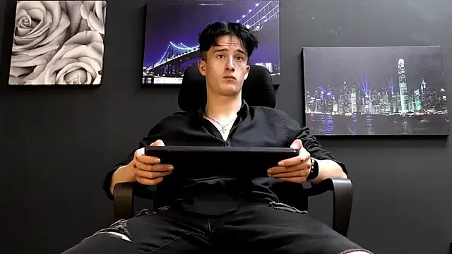 SirReed from StripChat