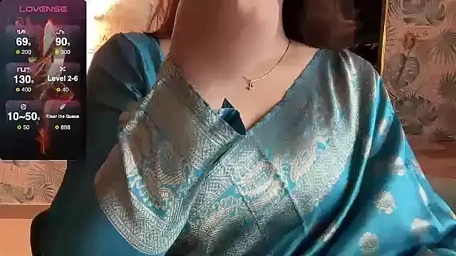 Sizzling__ZAARA from StripChat