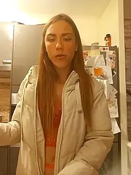SlimBellaa from StripChat is Freechat