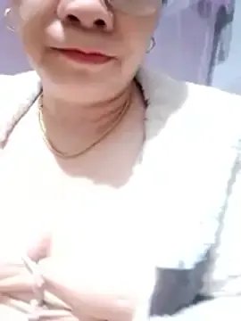 small-house123 from StripChat