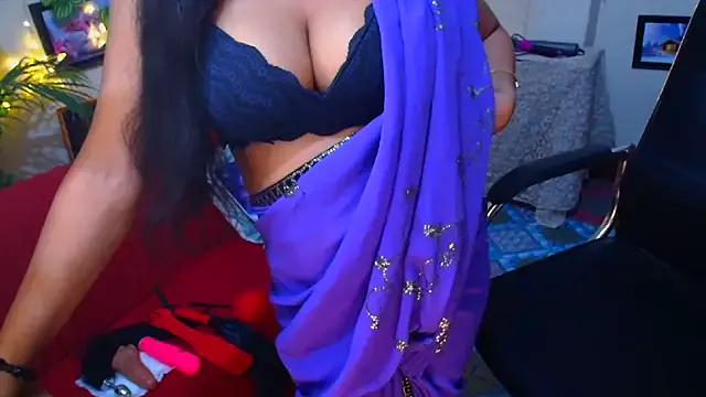 SnoowForYou from StripChat