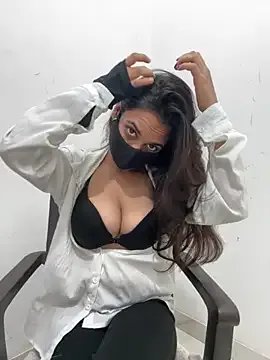 Sofia3393 from StripChat